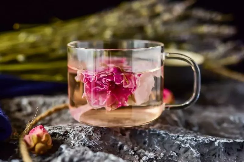 它是口臭的「對家」,1天喝1杯,排毒抑菌,呵氣如蘭體重降!