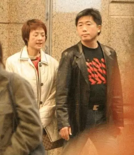 52歲葉子媚痛失老伴,曾為對方放棄事業26年未婚 !