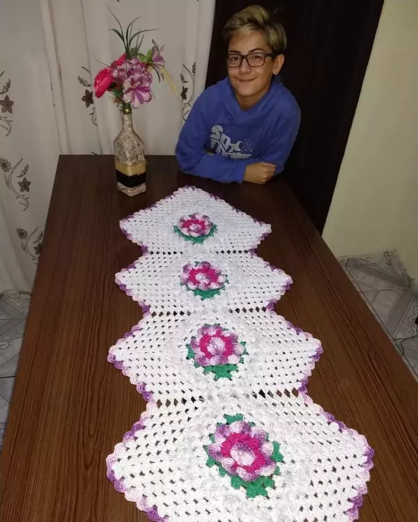 13歲男孩愛編織,遭到排擠,卻吸粉34萬!當你用心做一件事,全世界都在幫你!