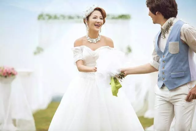 婆婆和老公一起把我趕走,三年後再遇見我,他們兩個都愣了
