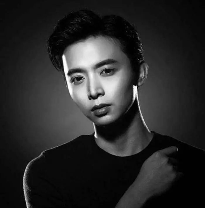 為何選擇海葬?馮偉衷曾透露不愛麻煩人, 不希望年邁雙親每年拜祭他~