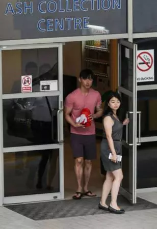為何選擇海葬?馮偉衷曾透露不愛麻煩人, 不希望年邁雙親每年拜祭他~