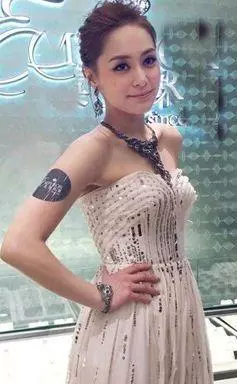 娛樂圈年近40仍沒男人敢追的「十大絕色女星」!第4位真的太可惜了!