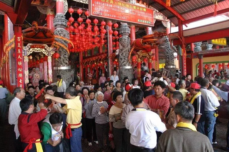神準王爺猶豫了!台南南鯤鯓「國運籤只抽不解」大家自己解讀 廟方曝原因「也是逼不得已」