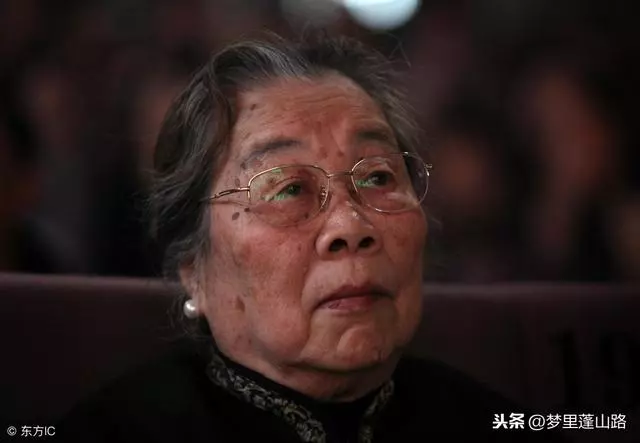 前夫有難,她轉身離婚,後夫有難,她同甘共苦,實在是令人費解