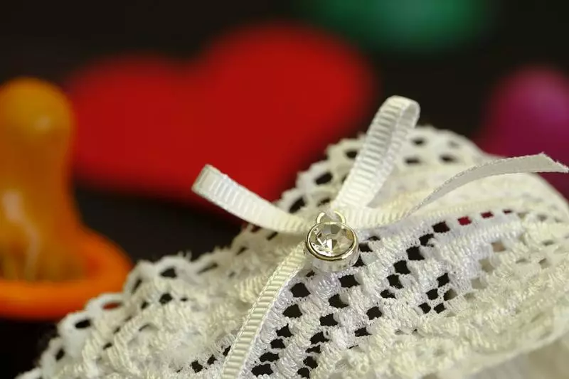 超獵奇!媽媽和女友爸爸結婚 乾妹妹變真妹妹