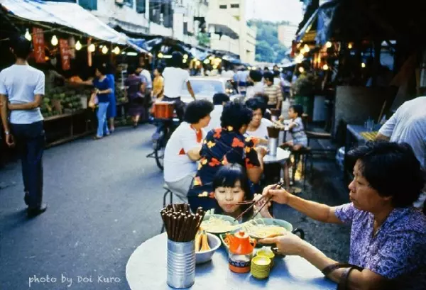 回不去的純樸台灣...「40年前爸媽的年少時代」張張懷舊勾起寶島回憶!網:「都哭了..」