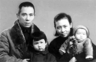 婚後發現丈夫瞞著她另有所愛,她決定成全丈夫,卻不想丈夫懷念她一生
