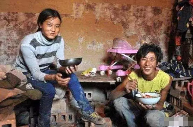 二婚夫妻被婆婆趕出家門,10年後,老公的一段話讓婆婆閉上了嘴