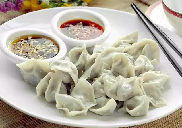 餃子是用冷水煮還是沸水煮?很多人做錯了!