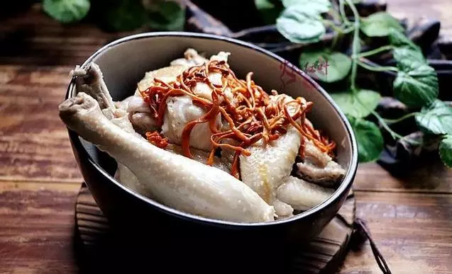 阿嬤做的原味蒸雞,材料簡單,方法也簡單,鮮美嫩滑,吃過都讚不絕口