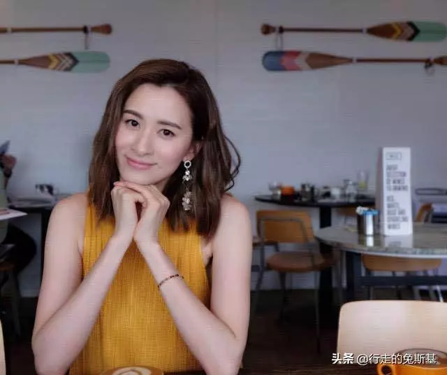 34歲TVB小花被爆入住男友過億豪宅,可仍節儉度日買100塊打折衣服