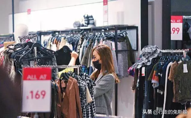 34歲TVB小花被爆入住男友過億豪宅,可仍節儉度日買100塊打折衣服