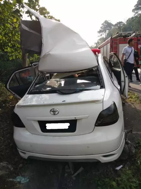 休旅車行駛中失控 中國乘客 1死2重傷 !