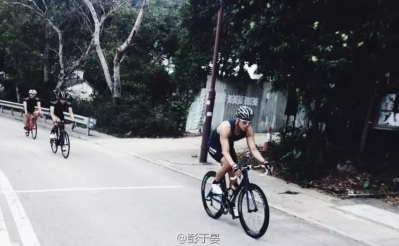 彭於晏:從欠債5千萬到國民老公,從胖渣到國民男神,他自導自演了一部人生勵志劇。沒有才華,你只能拿命拼 !