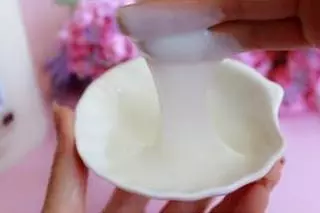 鼻子上難看的(小顆粒),教你三招強力去除,一周之後皮膚細膩似牛奶