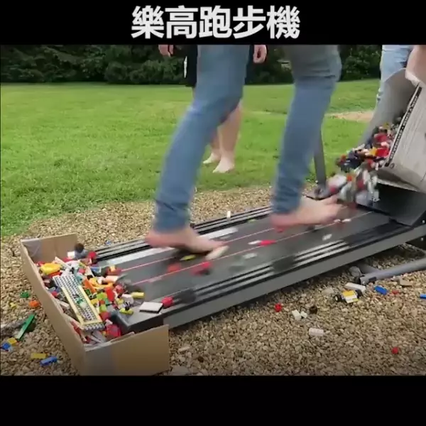新手爸媽注意「這種疼痛感」一定會出現在你的未來!每天都在跟「樂高」對戰!