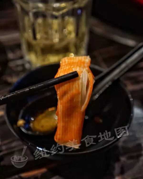 第一次知道!「蟹肉棒」製作過程曝光!裡面竟「完全不含螃蟹成分」!