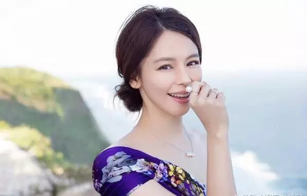劉濤替老公5年還4億,但她比劉濤更牛,老公欠債12億複出一周還清