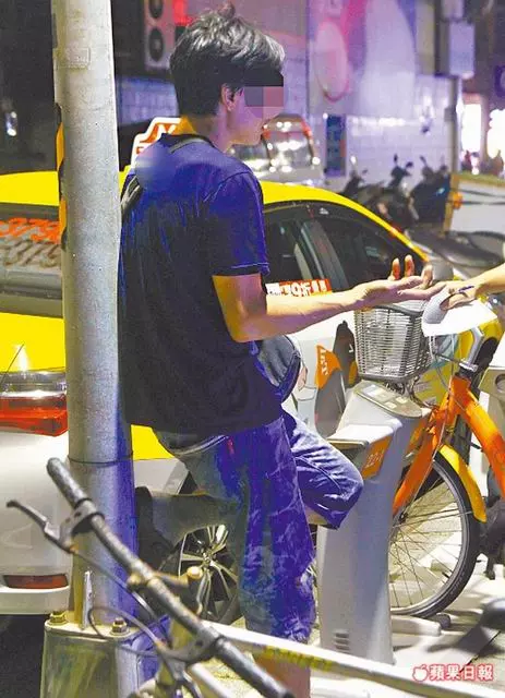 他暈船酒店妹半年燒光60萬,小姐真面目超像「她」!大家笑翻「兄弟,你胃口真好!」