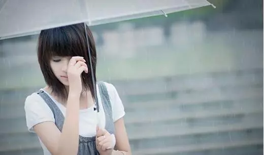 小姑子把我剛買的新裙子剪破了,老公卻說剪的好