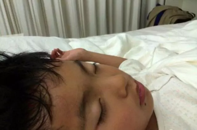 老婆車禍去世9年後 無意中看到兒子體檢單我徹夜難眠