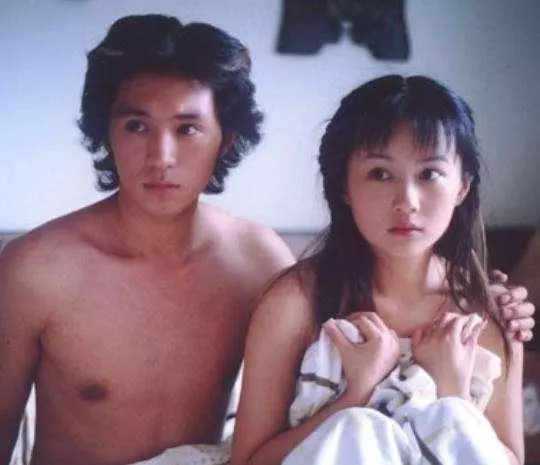 結婚十年我不能生育老公卻不願離婚 得知原因我抬手給他一巴掌