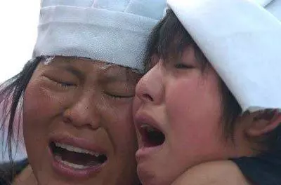 奶奶只給孫子吃醬油拌白飯 背後的真相卻讓人落淚