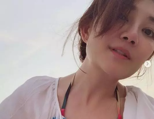 梁靜茹馬爾地夫度假 連曬美照展現火辣身材