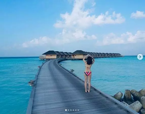 梁靜茹馬爾地夫度假 連曬美照展現火辣身材