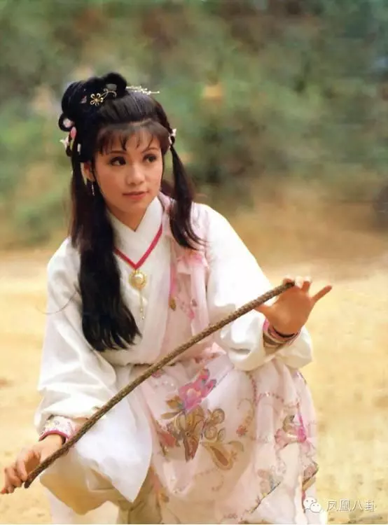 梅豔芳為他擋槍,沈殿霞視他為知己,三度截肢四闖鬼門關,瀟灑走完人生【他不僅是tvb綠葉王,也是生命鬥士】
