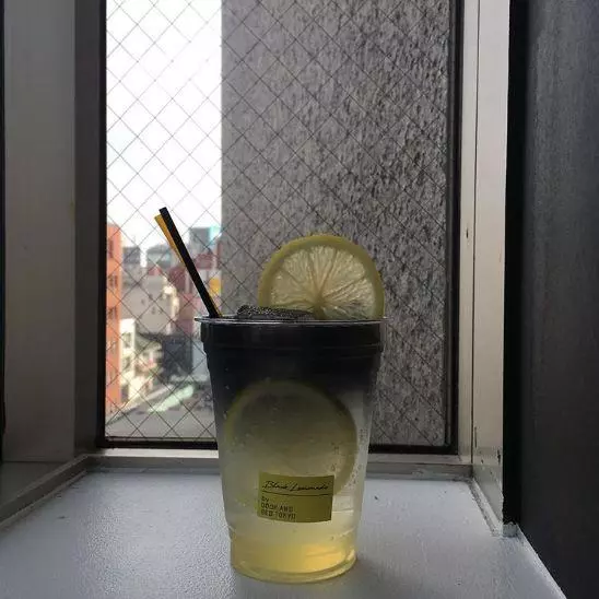日本最酷新型態旅館-「BOOK AND BED」!裡面的咖啡廳更加火!