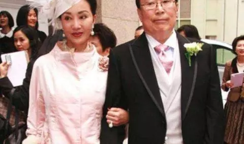 當紅時嫁入豪門,與小三共用老公40年,如今獨吞70億家產風光無限