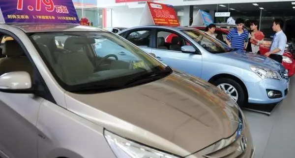 小舅子結婚找我借錢買車,我給他8萬,不到三天,他把錢退給了我