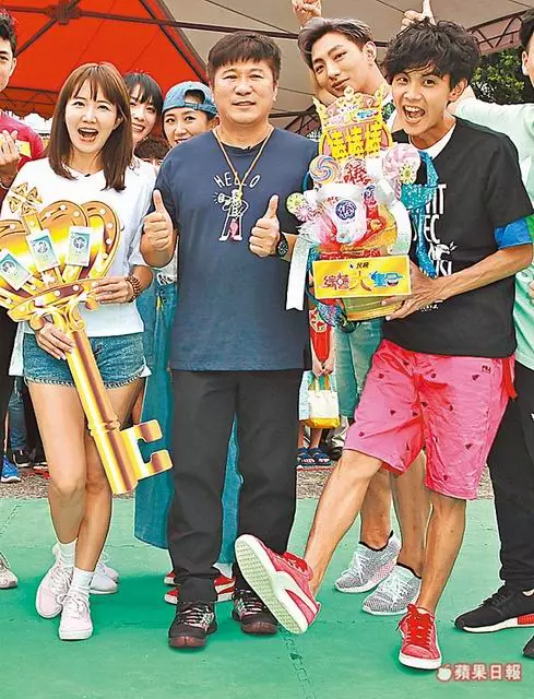 胡瓜27年前錄《百戰百勝》嫩臉有夠帥 完全凍齡「甜笑對鏡頭放電」網友暴動:我戀愛惹❤