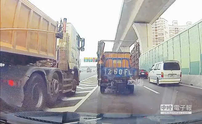 準備開罰!國道「違規插隊駕駛」要破財了 交通部推對策「阻止插隊歪風」開再快也逃不掉