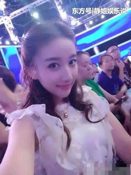 去現場觀看節目,卻因長得太漂亮被捧成明星?一個鏡頭改變一生!