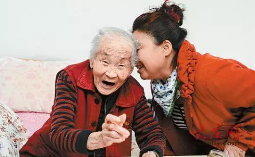 62歲阿姨得了冠心病,睡不好吃不香,醫生幫她解開「心病」!