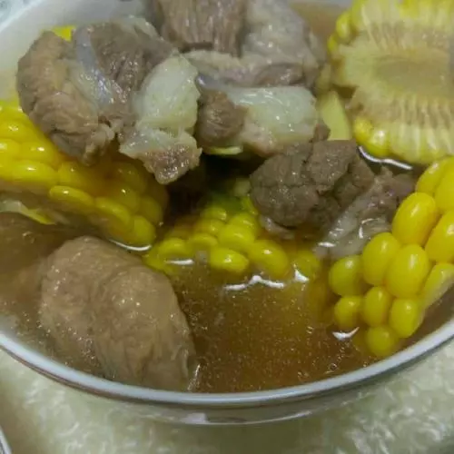 飯前喝湯還是飯後喝湯?營養師:過年喝湯時,不要犯3個錯誤