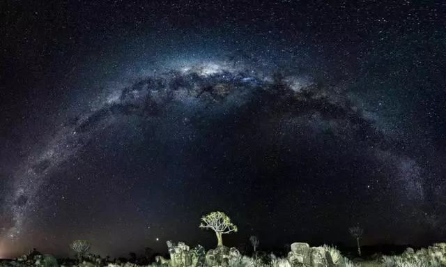 世界上最美的星空與沙漠,去一次能吹一輩子!