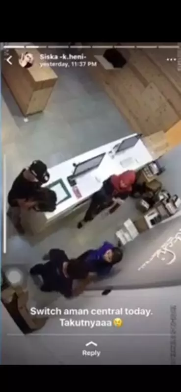 《視頻》槍匪闖手機店 劫現款搶手機