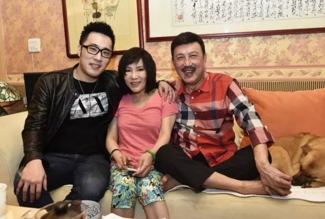 不再當靠爸族!余祥銓努力洗白負評「如今年賺上百萬」 當起老闆「讓酸民沒機會再罵他」