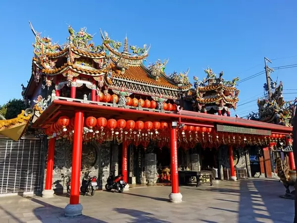 軍人在自家門前被撞重傷,阿嬤突然閉眼不停自言自語...最後「超離奇的事情」讓人雞皮疙瘩掉滿地!