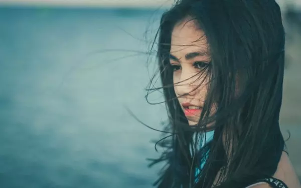 深夜低語:你知道嗎?我「難過」的不是分手,而是分手後的每一天都會「想起了你」....