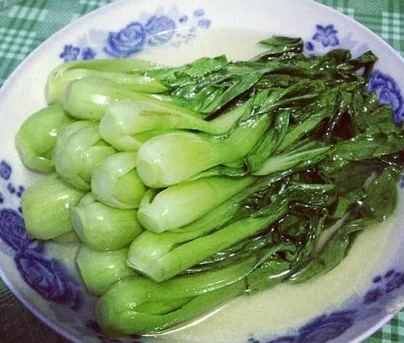 不管炒什麼蔬菜,記住這3點,菜葉綠得發亮