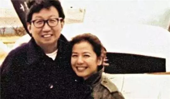 58歲鍾楚紅素顏照曝光!滿臉皺紋毫不在意,堅持不整容、不修圖才是最美的女人