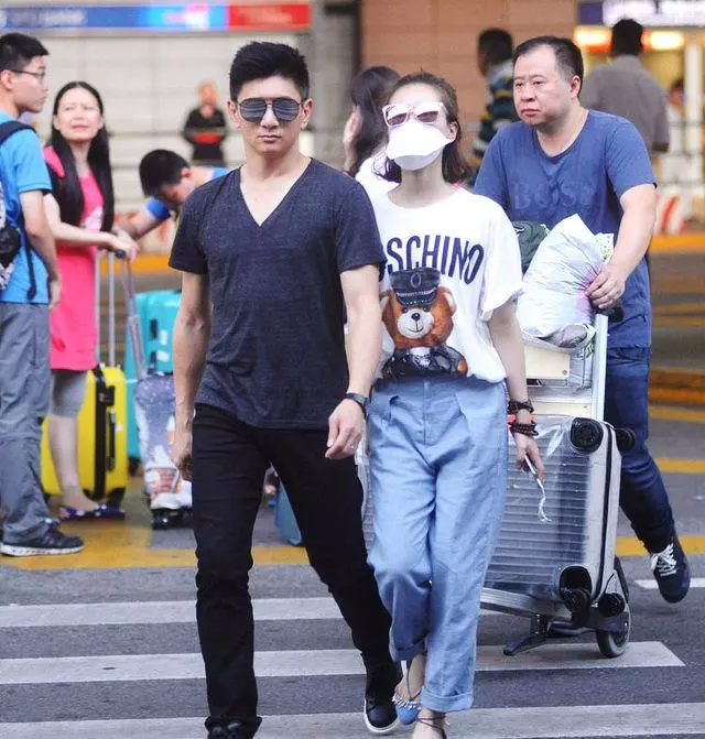 「叫老公」已過時,來學劉詩詩怎麼稱呼吳奇隆,愛意爆棚引羨慕!
