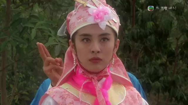 《東成西就》五大美女近照:張曼玉美貌崩塌,王祖賢新照宛如少女,而她才是【人生贏家】