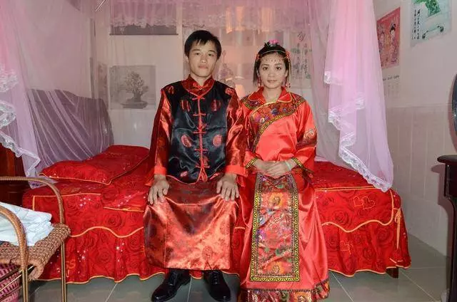兒子執意和瞎子結婚,她懷孕後,我無聲無息,偷偷在雞湯里加辣椒