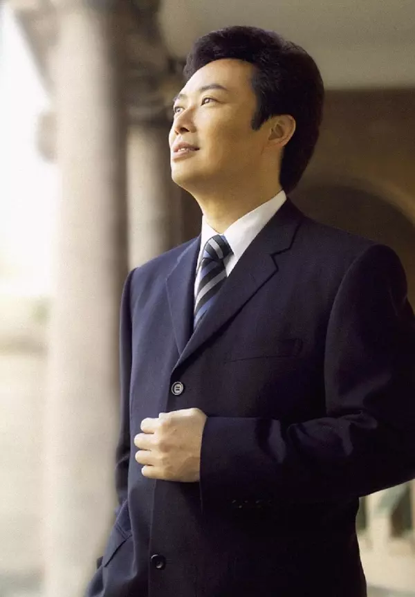 費玉清超高檔「勞斯萊斯」首度曝光!一看到「車牌號碼」所有人都不禁鼻酸...